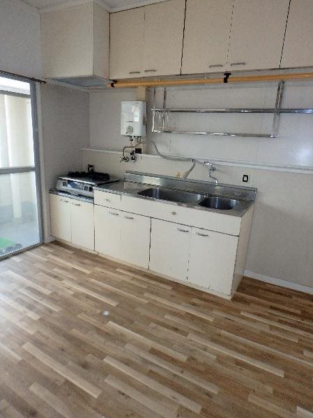 住吉台東住宅のキッチン写真