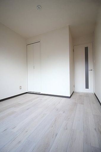 船寺ハイムの居間写真