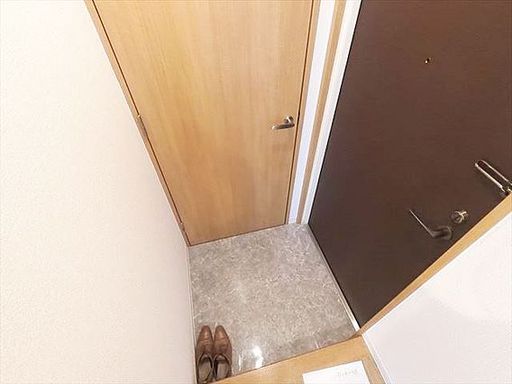 甲南タマタニマンションの玄関写真