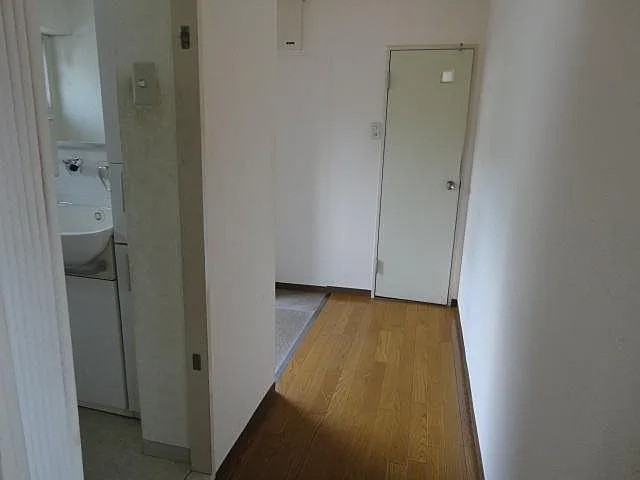 フォレスト岡本の居間写真
