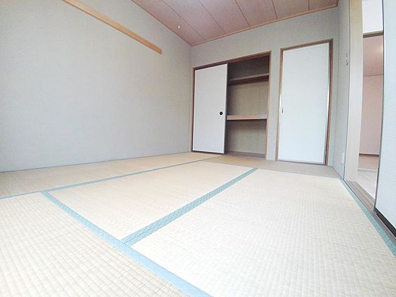 セジュール魚崎の居間写真