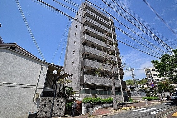 エスリード中山手県庁前の外観写真