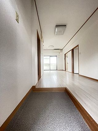 増田ビルの玄関写真