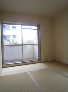プレージュ本山の居間写真