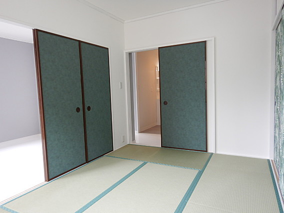 ハイツ松田の居間写真