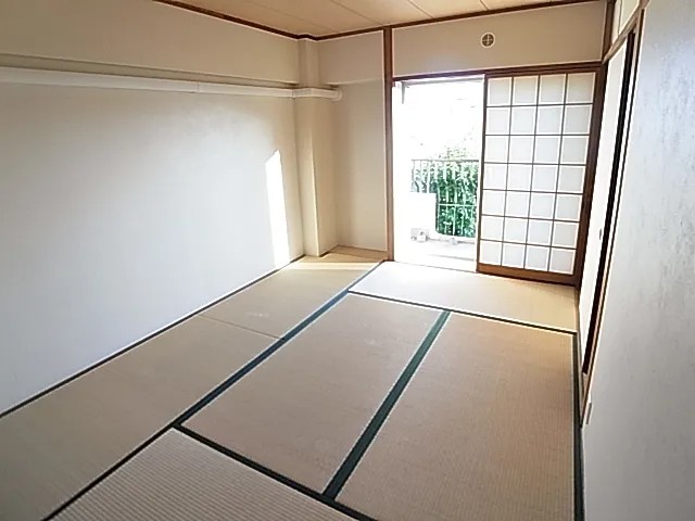 御影アーバンライフの居間写真
