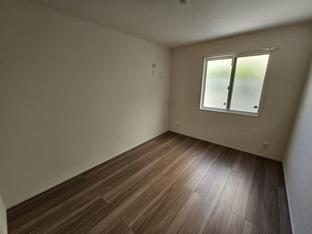 ラポール岡本D-room西岡本の居間写真
