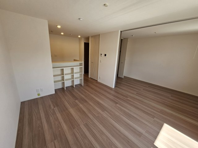 ラポール岡本D-room西岡本の居間写真