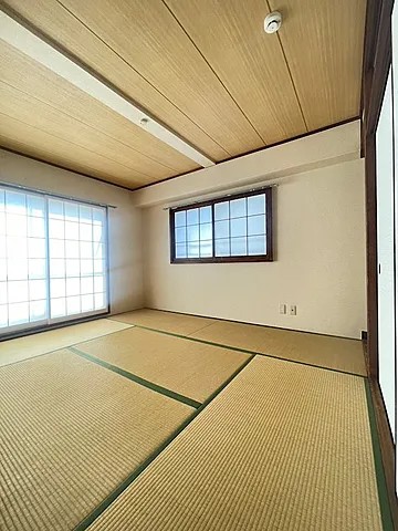 睦マンションの居間写真