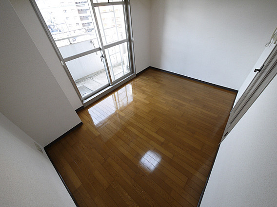 ランドマークシティ神戸西元町の居間写真
