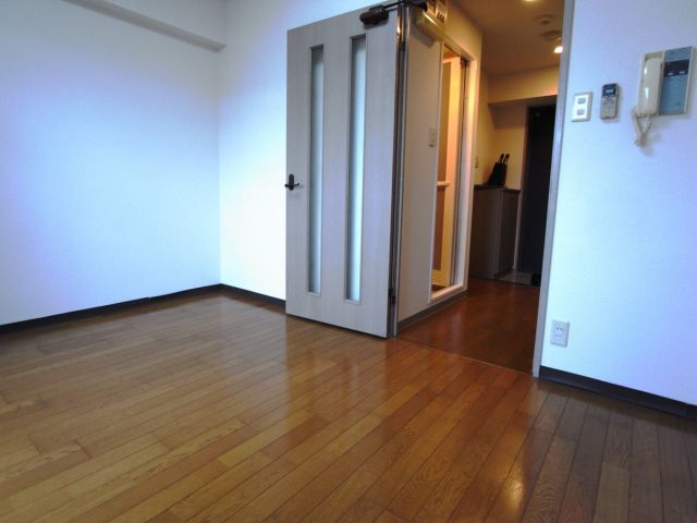 ランドマークシティ神戸西元町の居間写真