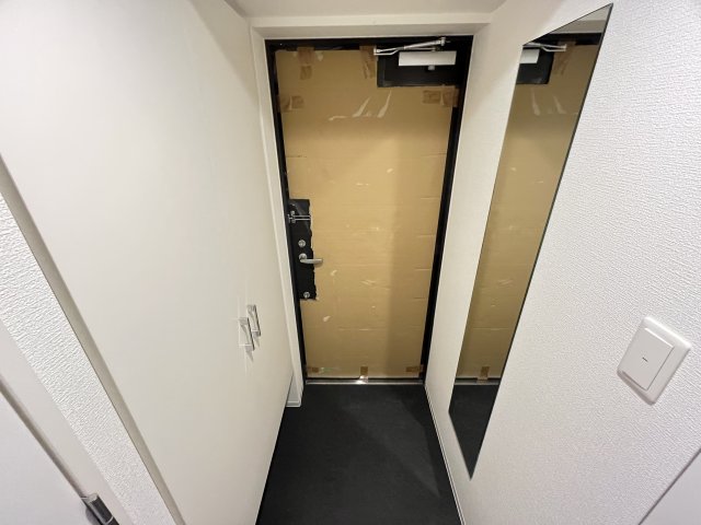 セレニテ三宮リアンの玄関写真