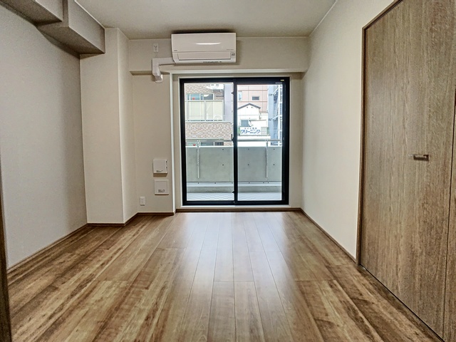 とけいや館 北野坂の居間写真