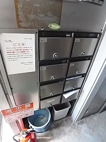 ルミエール東灘の玄関写真