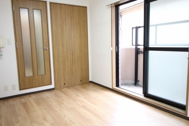 カースル御影の居間写真