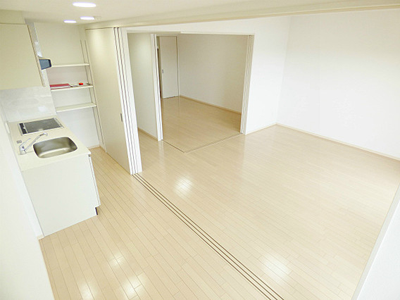 サニ-プレイス西芦屋2号館の居間写真
