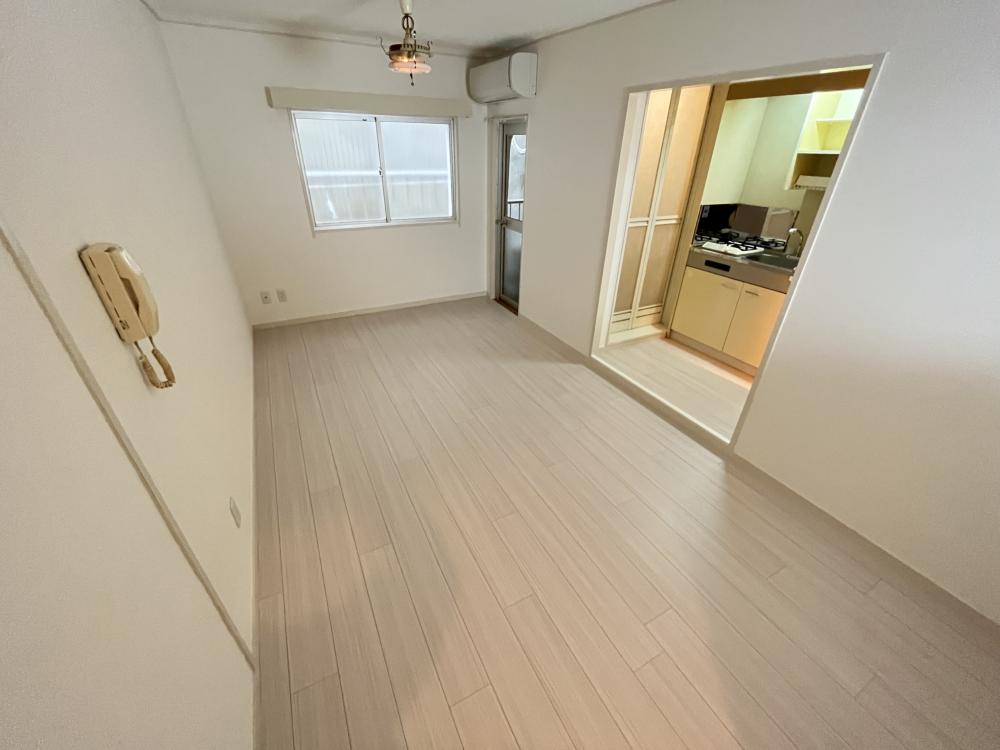 マンションハヤの居間写真