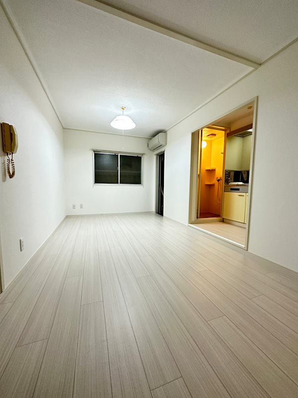マンションハヤの居間写真