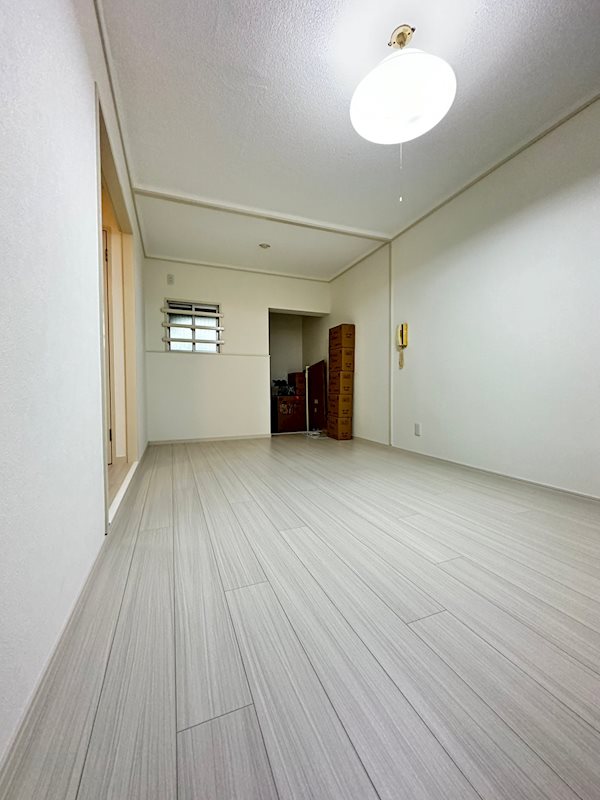 マンションハヤの居間写真