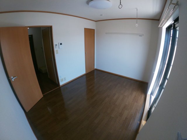 メイゾン芦屋川の居間写真