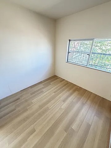 エルパラッツォ篠原の居間写真