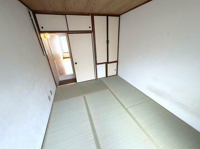 深江南町テラスハウスの居間写真