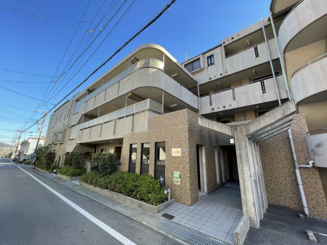 エリム摩耶の外観写真