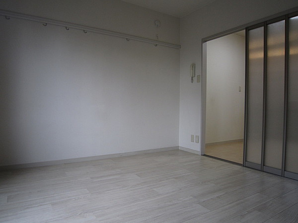 グラン芦屋の居間写真