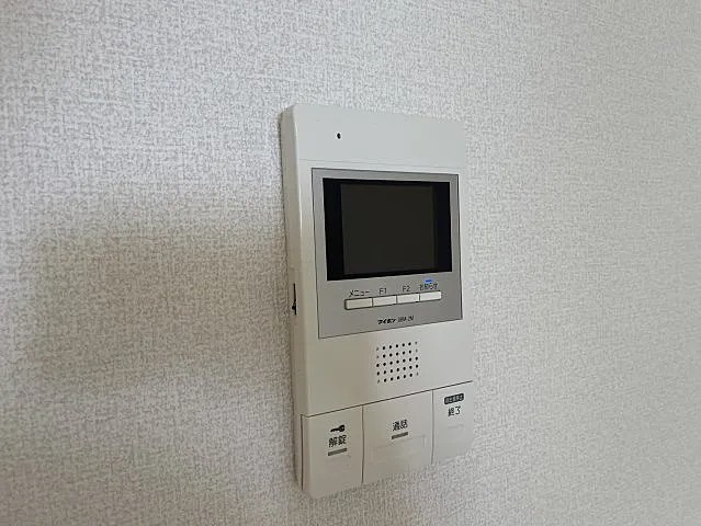 D-room灘北通の玄関写真