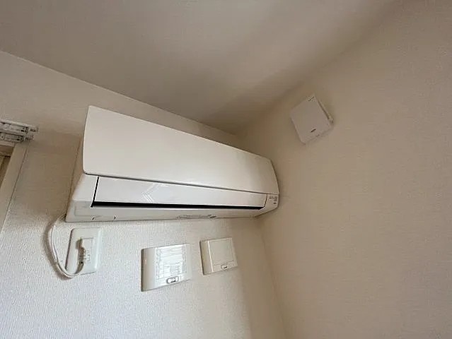 D-room灘北通の玄関写真