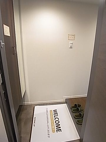 神戸海岸通 萬利Residenceの玄関写真
