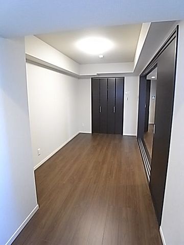 神戸海岸通 萬利Residenceの居間写真