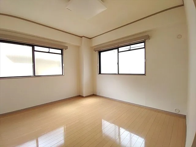 マスミマンションの居間写真