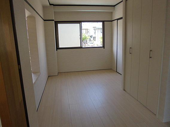 モンテカルロ本山の居間写真