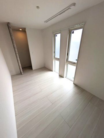 Sansevieria夏原の居間写真