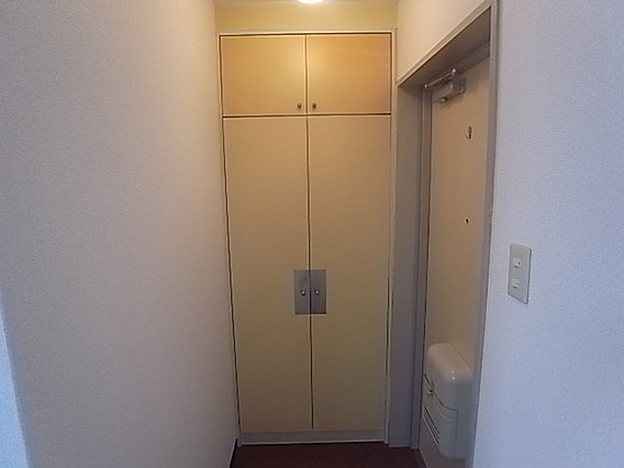 プリマヴェイラ中山手の玄関写真