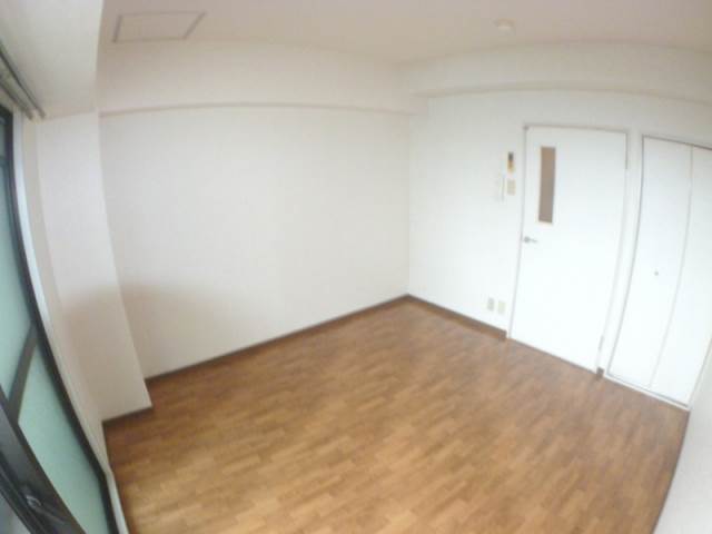 灘南ビルの居間写真
