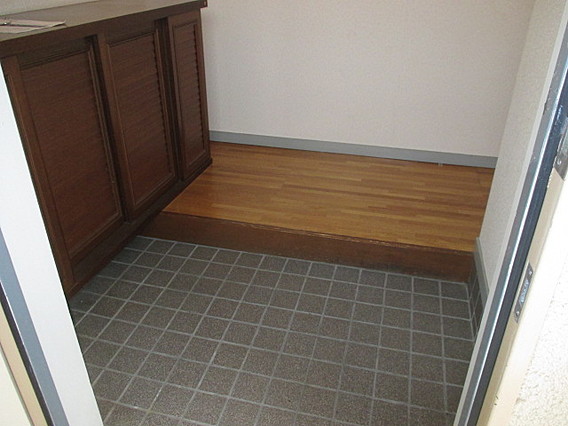 ハイム屋敷本の玄関写真
