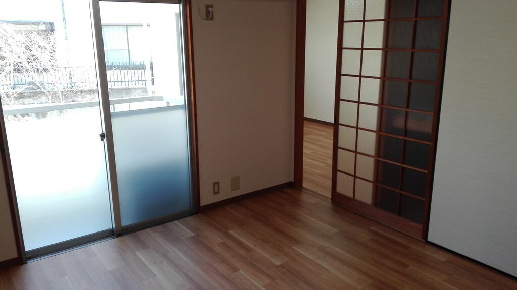 メイプルハイツの居間写真