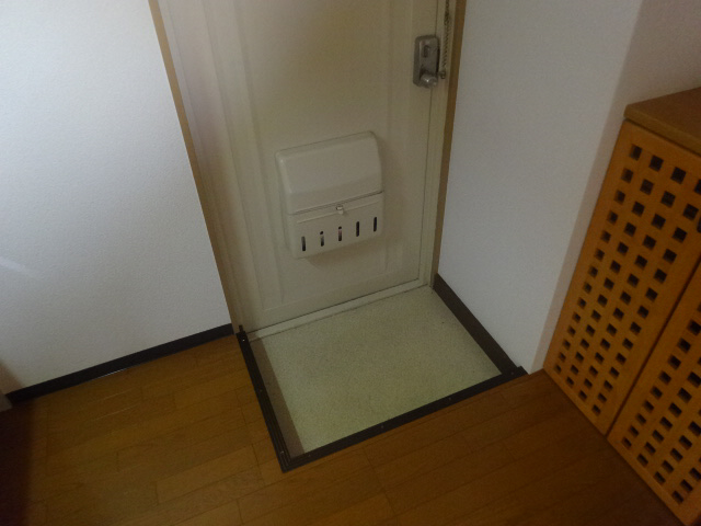 梅本マンションの玄関写真