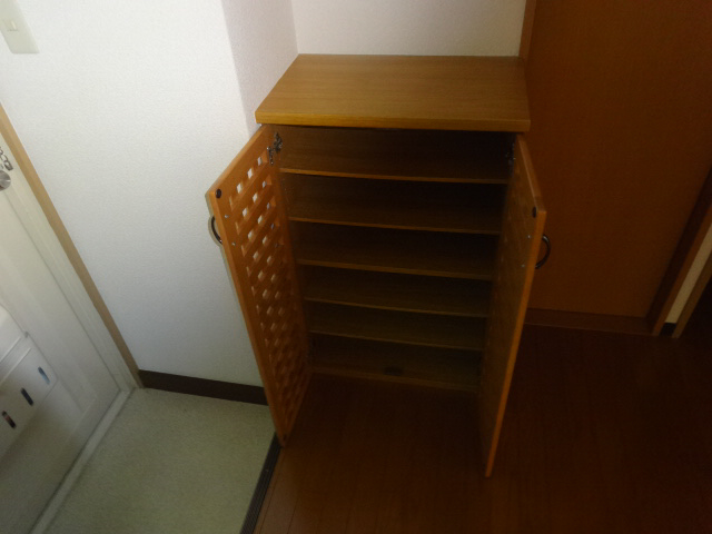 梅本マンションの玄関写真