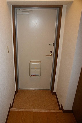 カーサ神戸下山手の玄関写真