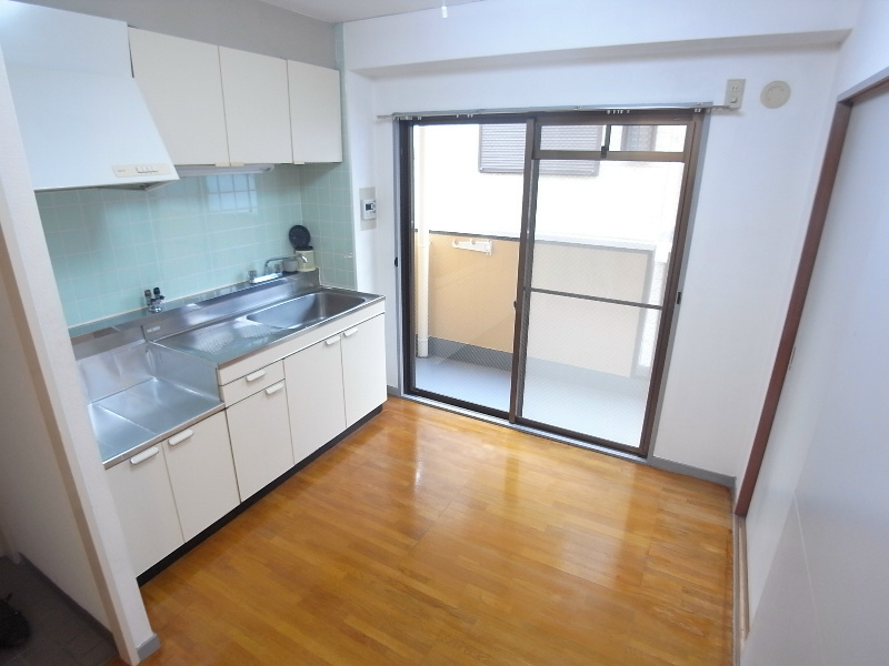 東芦屋マンションの居間写真