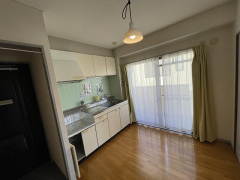 東芦屋マンションの居間写真
