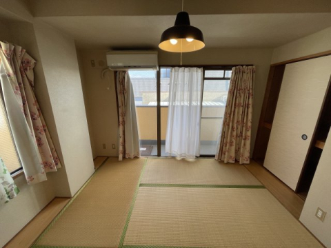東芦屋マンションの居間写真