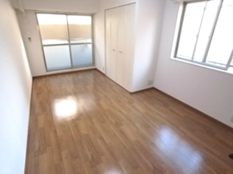 Kitano Flats Plusの居間写真