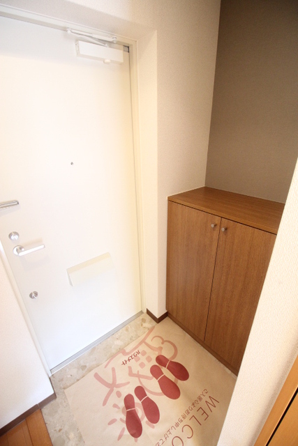 レグルス芦屋の玄関写真