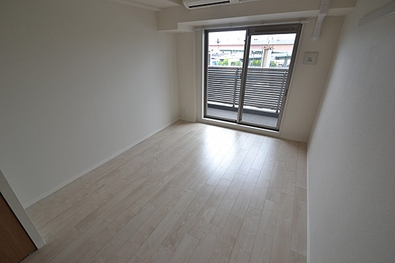 プレサンス三宮フラワーロードの内装写真