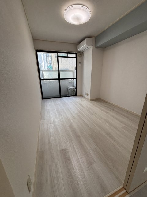 セルダン芦屋の居間写真