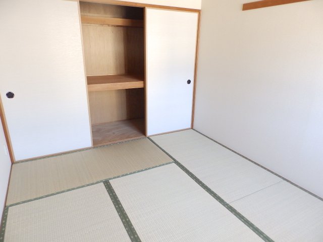 藤原ビル2の居間写真